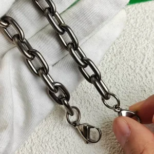 Pure Titanium Short Wallet Curb Chain - 9.5MM Thickness, Double Lobster Clasp Connector, Anti-Tarnish Wallet Charm