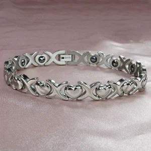 Skin-Friendly Pure Titanium Jewelry Heart Design Women Bracelet Inlaid With Germanium Stone Lightweight